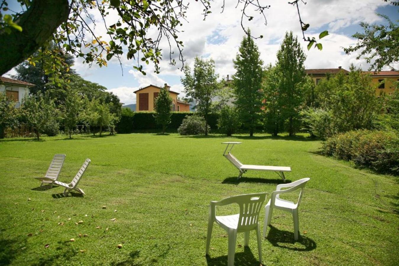 Villa Camilla - Tiny - Exclusive Pool Lucca Eksteriør bilde